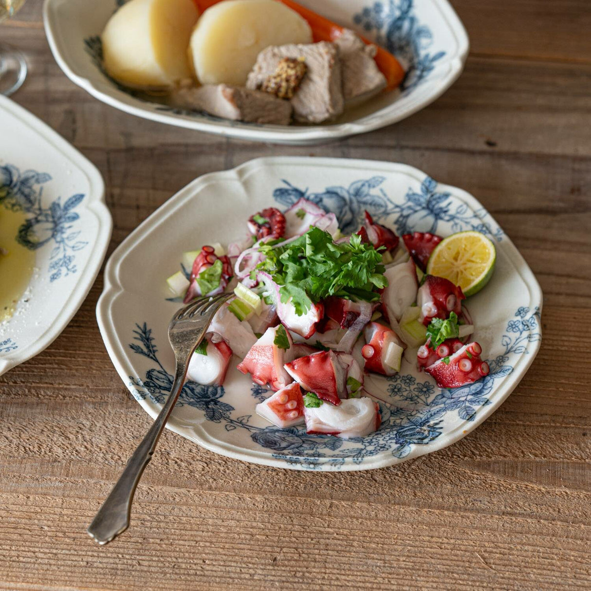 Mino Ware Vintage Rose Main Plate (21.5cm)