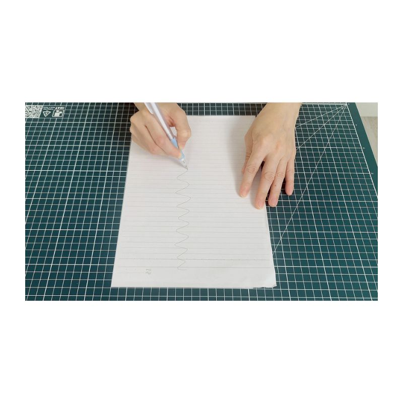 iMAT摺疊夾持學生切割塗鴉桌墊 2mm(網格版-六字格)