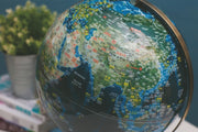 12" Illuminated Satellite Geography Learning Globe 地形海溝人口分佈古銅座地球儀 (CH/EN)