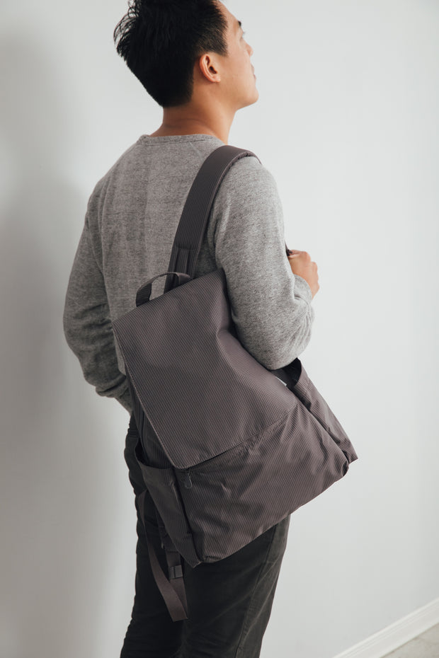 Light Multi-Purpose Backpack - Morandi Grey (L)
