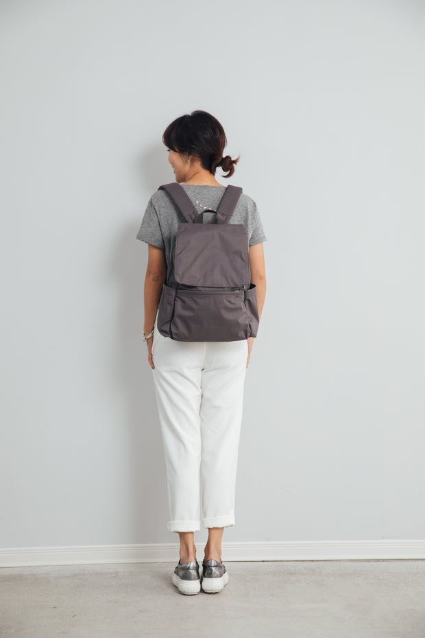 Light Multi-Purpose Backpack - Morandi Grey (M)